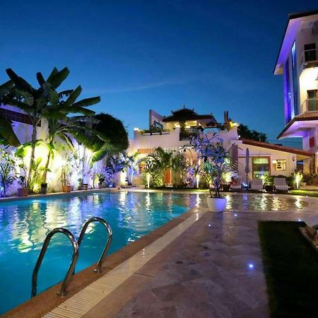 Deluxx Boutique Hotel Σίχανουκβιλ Εξωτερικό φωτογραφία
